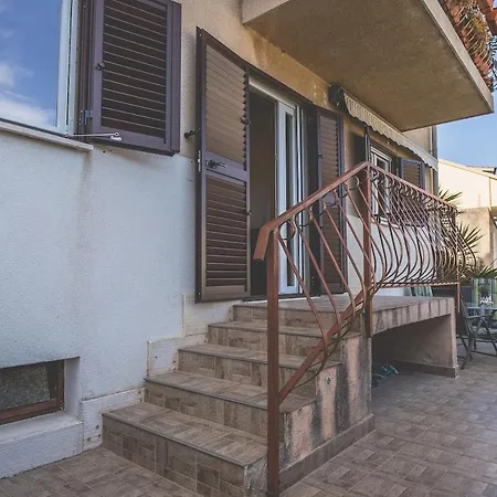 Violet Seaview Apartament